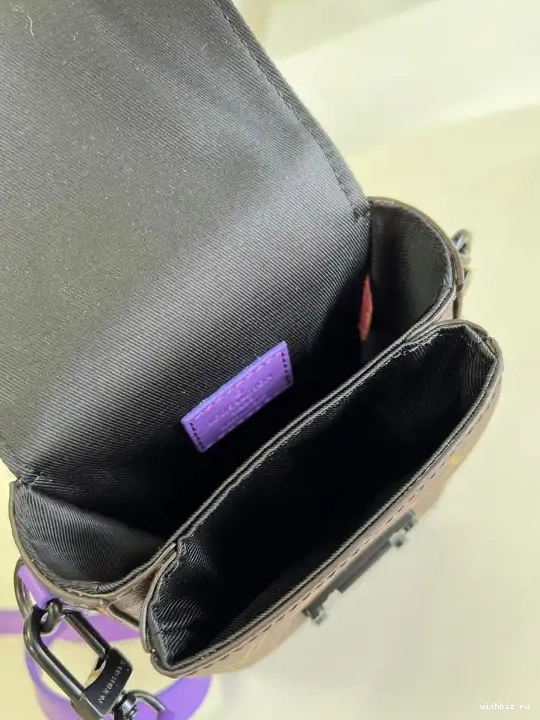 WIS WALLET LOUIS WEARABLE VERTICAL VUITTON S-LOCK 0514